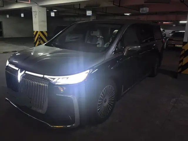 Voyah Auto Voyah Dreamer 2025 PHEV AWD Flagship Kunpeng Edition