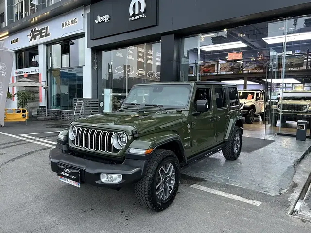 Jeep Wrangler 2024 Model 2.0T Sahara Four-Door Version