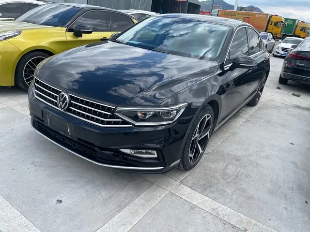Volkswagen Magotan 2023 Model 2 Million Commemorative Edition 330TSI DSG Luxury