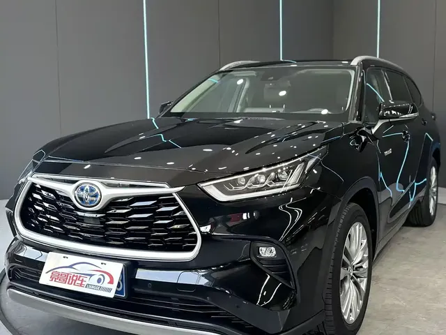 Toyota Highlander 2022 Model Dual Engine 2.5L 4WD Premium Edition 7-Seater