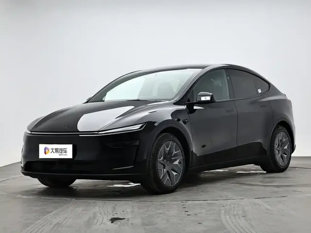 Tesla Model Y L 2025 Facelift Long Range AWD