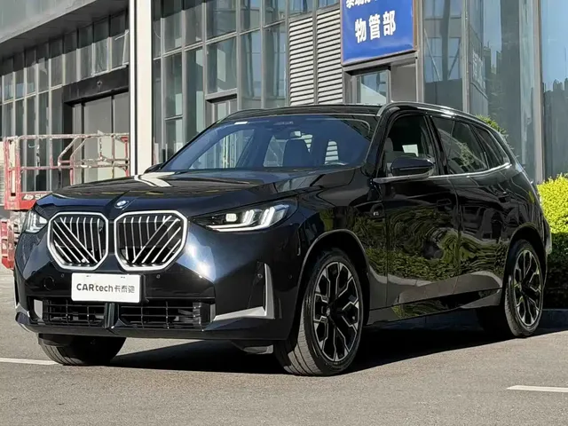 BMW X3 2025 xDrive30L Premium Model M Sport Black Package