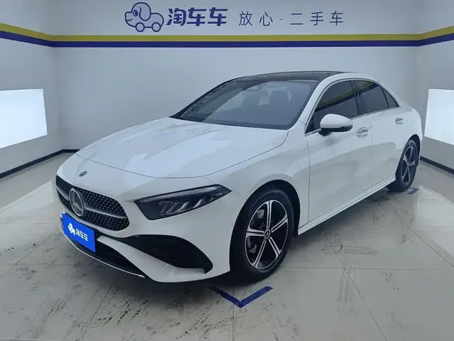 Mercedes-Benz A-Class 2023 A 200 L Fashion