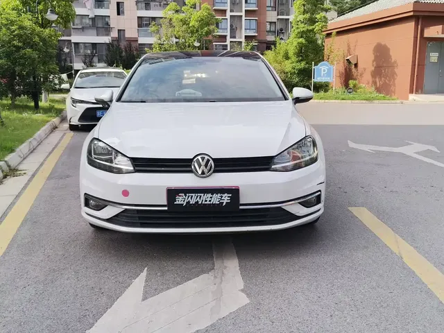 Volkswagen Golf 2020 Beloved Edition 280TSI DSG Comfort