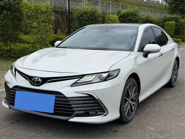 Toyota Camry 2021 2.5G Luxury Edition