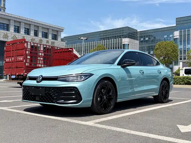 Volkswagen Passat 2026 Pro 380TSI Starlight Dragon Prestige Edition