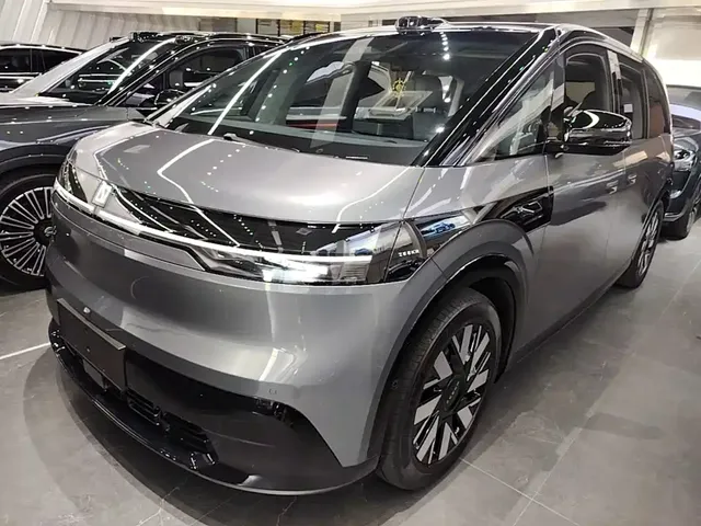 ZEEKR MIX 2025 Long Range Intelligent Driving Edition