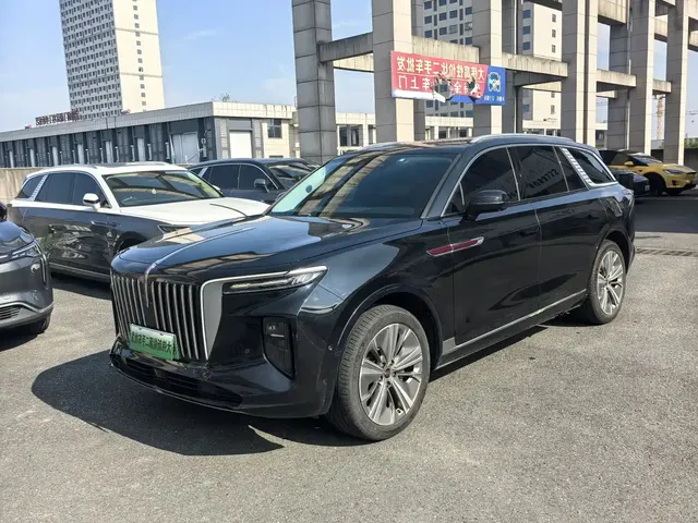 Hongqi E-HS9 2022 690km Qi Xiang Edition (6-seater)