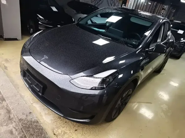 Tesla Model Y 2024 Rear-Wheel Drive Version