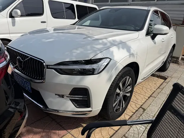 Volvo XC60 2023 B5 AWD Smart Sport Edition
