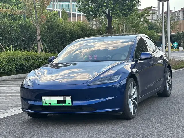 Tesla Model 3 2023 Rear-Wheel Drive