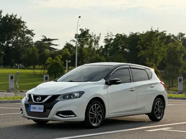 Nissan Tiida 2024 1.6L CVT Smart Drive Edition
