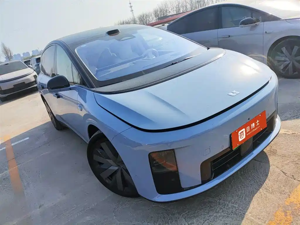 Li Auto Li i8 2025 Standard Edition