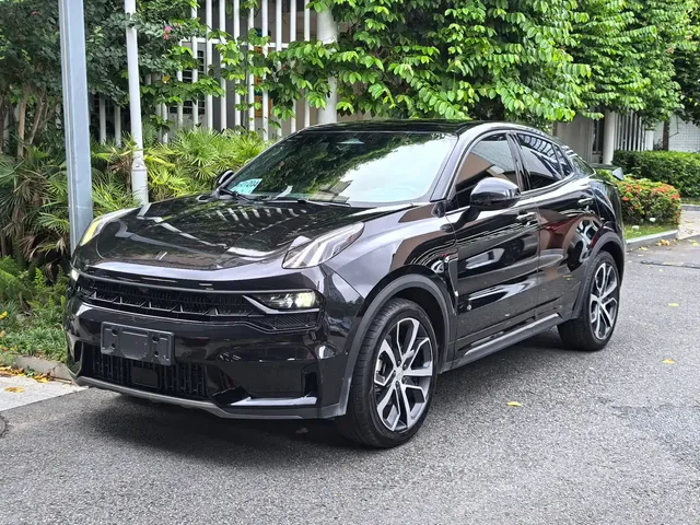 Lynk & Co 05 2023 2.0TD AWD Halo