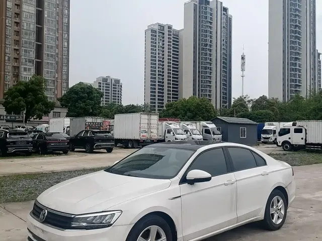 Volkswagen Lamando 2021 230TSI DSG Fashion Edition