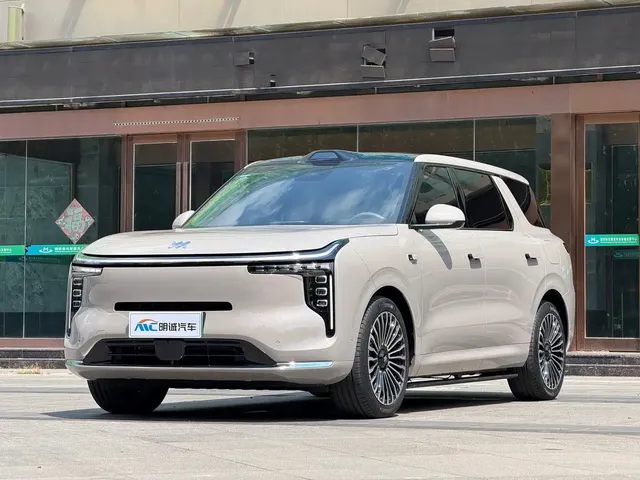 IM Motors IM LS8 2026 Model Base Version 5-seater Long Range Edition