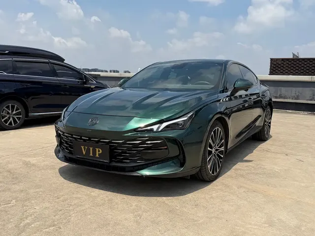 MG 7 2023 2.0T Automatic Hunting Beauty Premium Edition