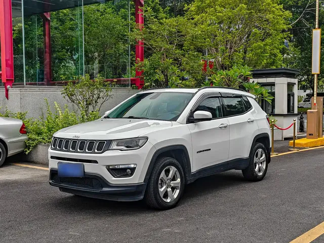 Jeep Compass 2017 200T Automatic Family AWD