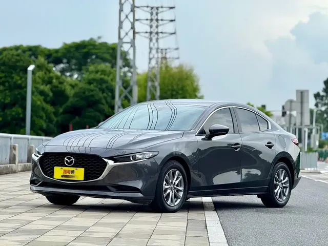 Mazda 3 Axela 2023 2.0L Auto Zhiqing