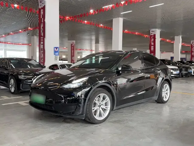 Tesla Model Y 2022 Facelift Rear-Wheel Drive Version