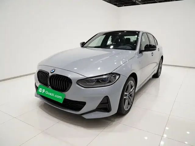 BMW 1 Series 2023 120i M Sport Shadow Edition