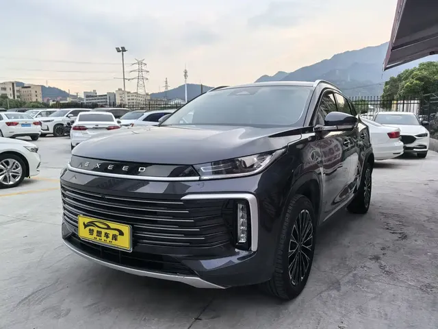 Exeed Lingyun 2025 300T 2WD King Edition
