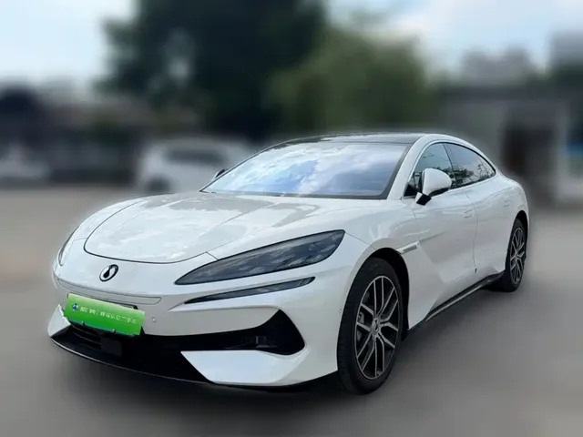 Denza Z9 2024 Model 1100km AWD Max Edition