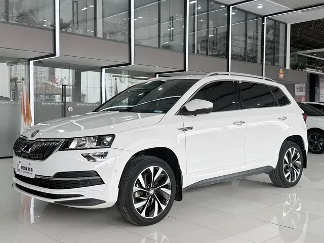 Škoda Karoq 2022 Facelift TSI280 Luxury Edition