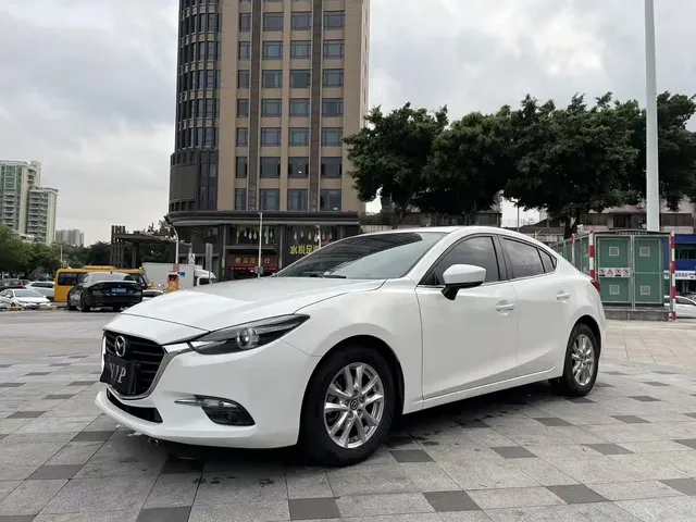 Mazda 3 Axela 2019 Cloud Control Edition Sedan 1.5L Auto Comfort China VI