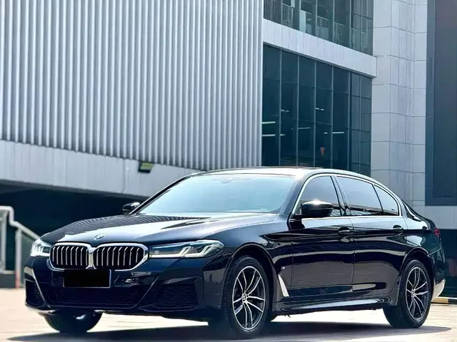 BMW 5 Series 2022 525Li M Sport Package