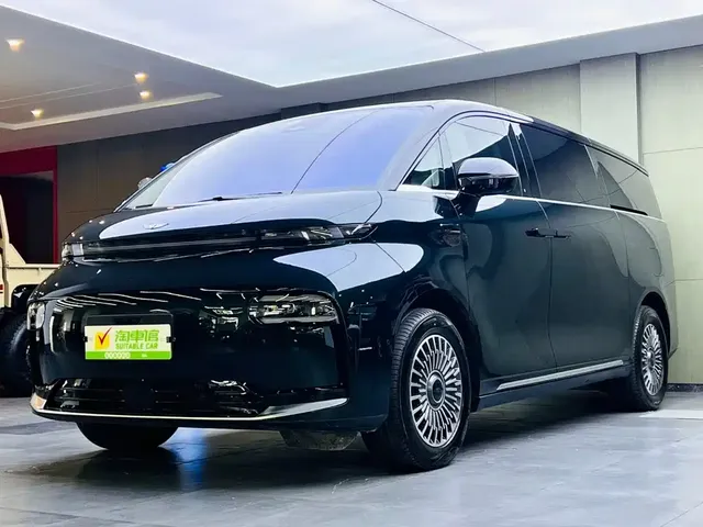 Geely Galaxy Yizhen L380 2025 Model 805km Flagship Edition AWD