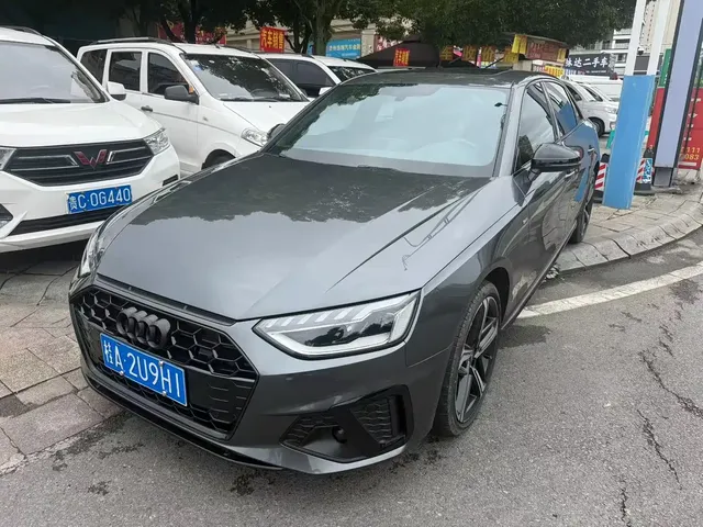 Audi A4L 2024 40 TFSI Luxury Dynamic