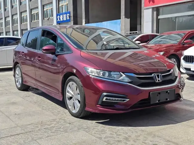 Honda Jade 2017 1.8L Automatic Comfort Edition 5-seater
