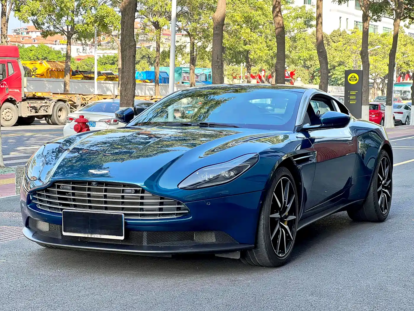 Aston Martin DB11 2019 Model 4.0T V8 Coupe