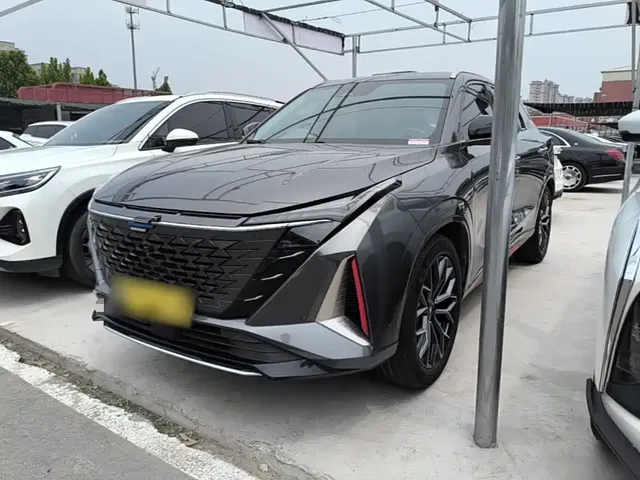 Changan Oshan Z6 2022 Model Blue Whale 1.5T DCT Smart Navigation Type