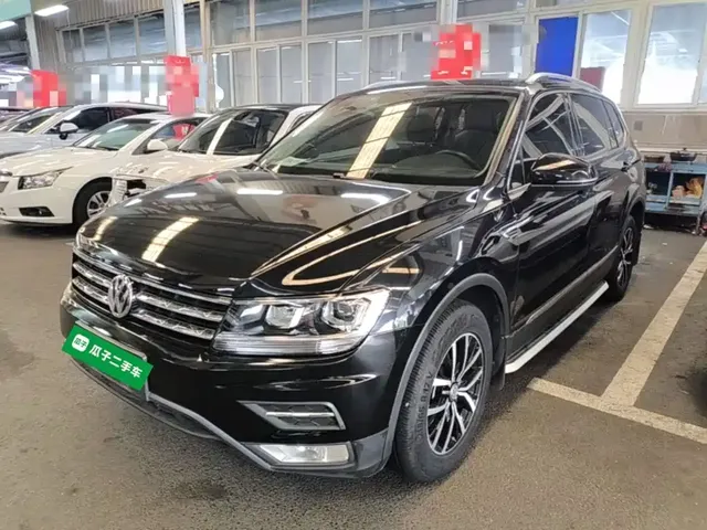 Volkswagen Tiguan L 2018 Facelift 330TSI Automatic 2WD Luxury Edition