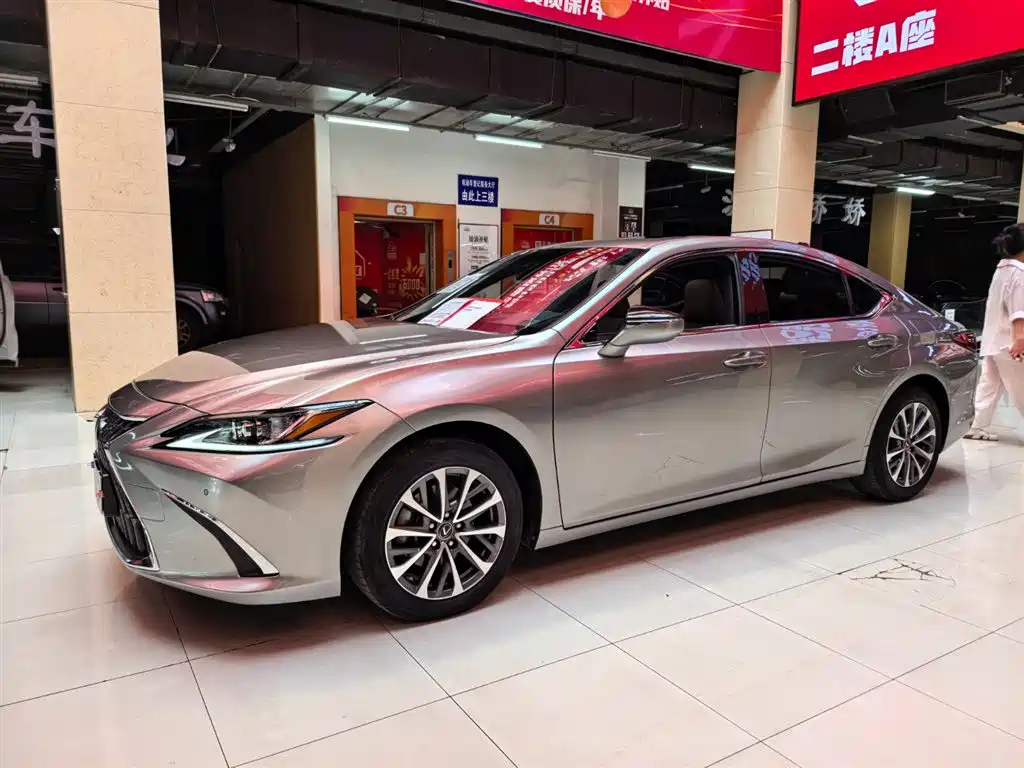 Lexus ES 2023 200 Excellence Edition
