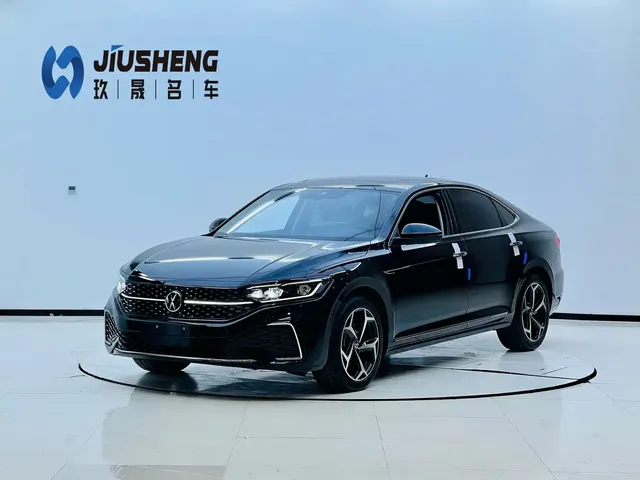 Volkswagen Passat 2025 Outstanding 380TSI Dragon Soaring Edition