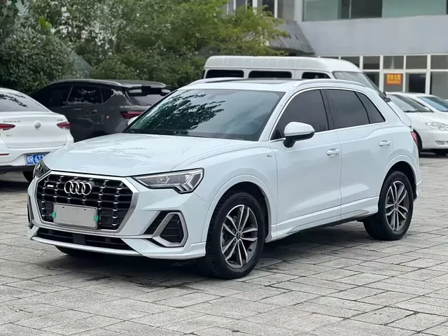 Audi Q3 2021 35 TFSI Progressive Sport