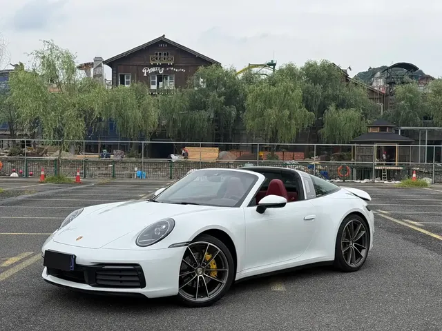 Porsche 911 2023 Targa 4 3.0T