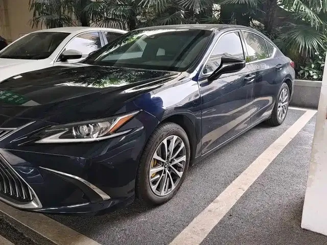 Lexus ES 2020 200 Excellence