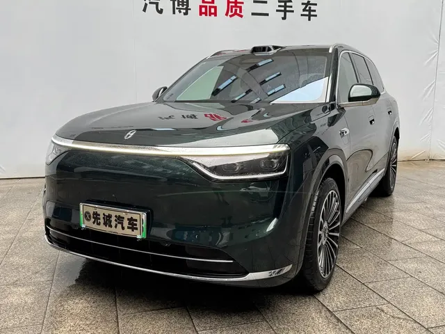 AITO Wenjie AITO M8 2025 Extended Range Ultra 53.4kWh 6-Seater