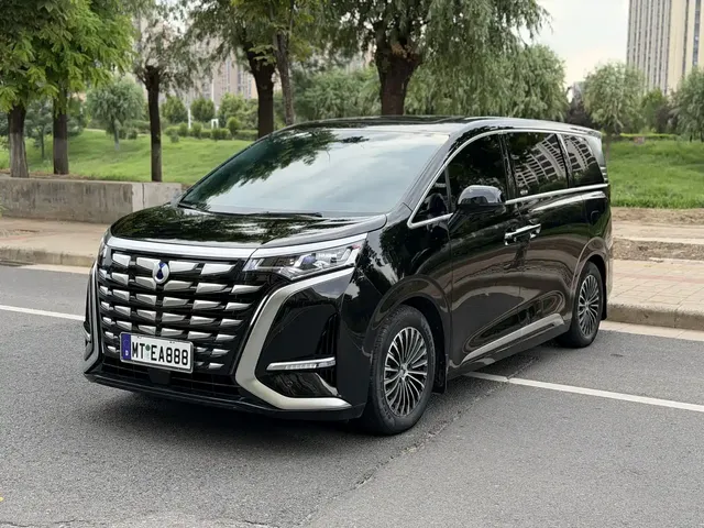 Denza D9 2024 DM-i 980 AWD Prestige