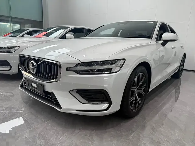 Volvo S60 2024 B4 Elegance Luxury Edition