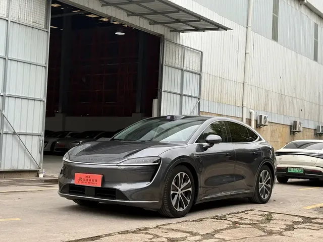 Zhijie Luxeed R7 2024 Pure Electric 667km Pro