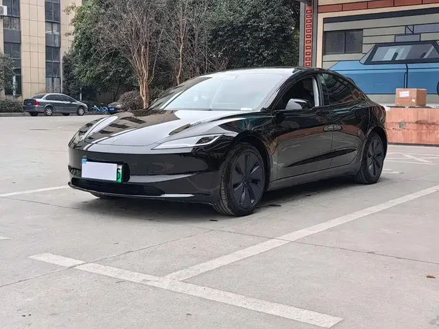 Tesla Model 3 2023 Rear-Wheel Drive