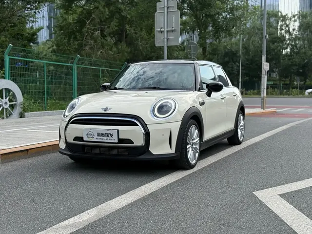 MINI MINI 2022 Facelift 1.5T COOPER Artist 5-Door