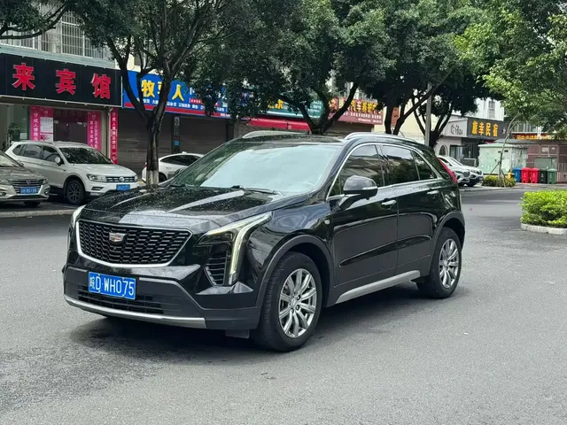 Cadillac XT4 2022 28T FWD Luxury