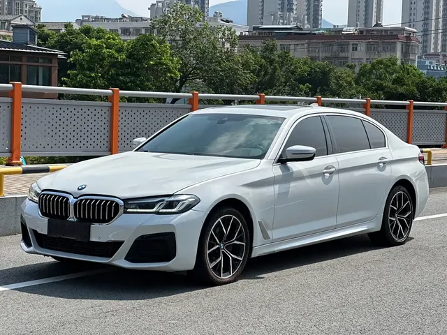 BMW 5 Series 2022 Model Second Facelift 525Li M Sport Package