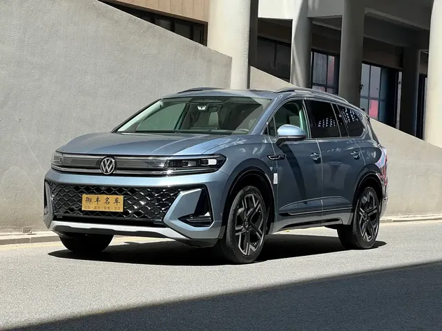Volkswagen Talagon 2025 450TSI R-Line 6-Seater